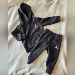Jordan infant sweatsuit